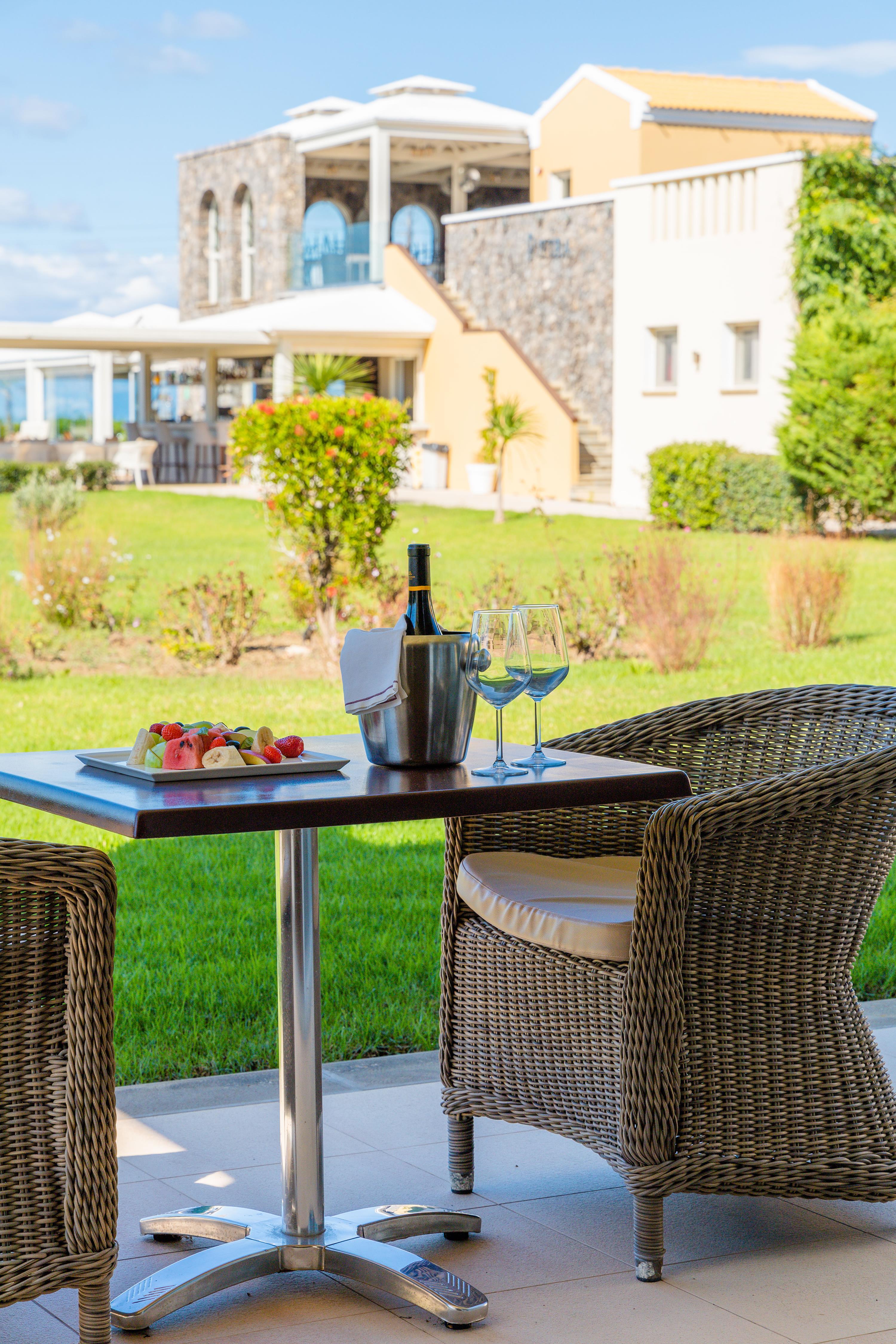 Restia Suites Exclusive Resort (Adults Only) 아카라비 외부 사진
